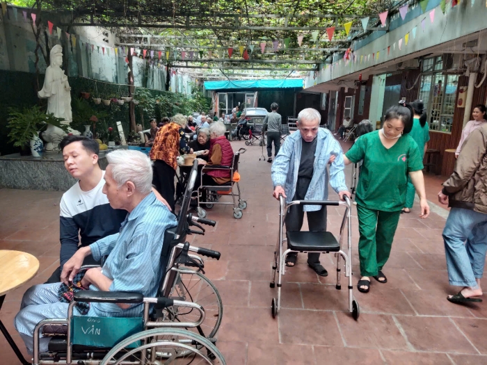 GIỚI THIỆU VỀ TRUNG TÂM
